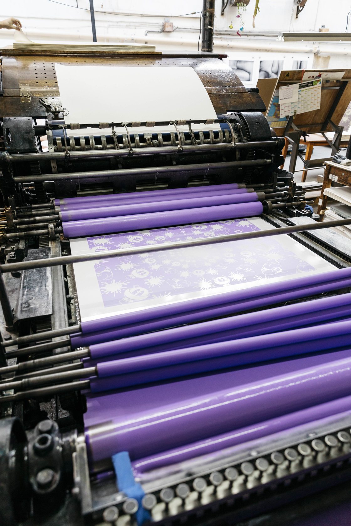 no-stain-no-gain-purple-white-edition-john-armleder-lithograph-print-them-all-mamco-geneve-printing-process no-stain-no-gain-purple-white-edition-john-armleder-lithograph-print-them-all-mamco-geneve-printing-process