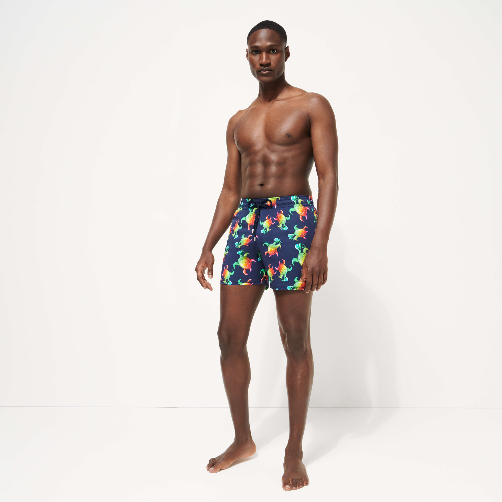 men-stretch-swimwear-tortues-rainbow-multicolor-vilebrequin-kenny-scharf-jrp-editions-detail1