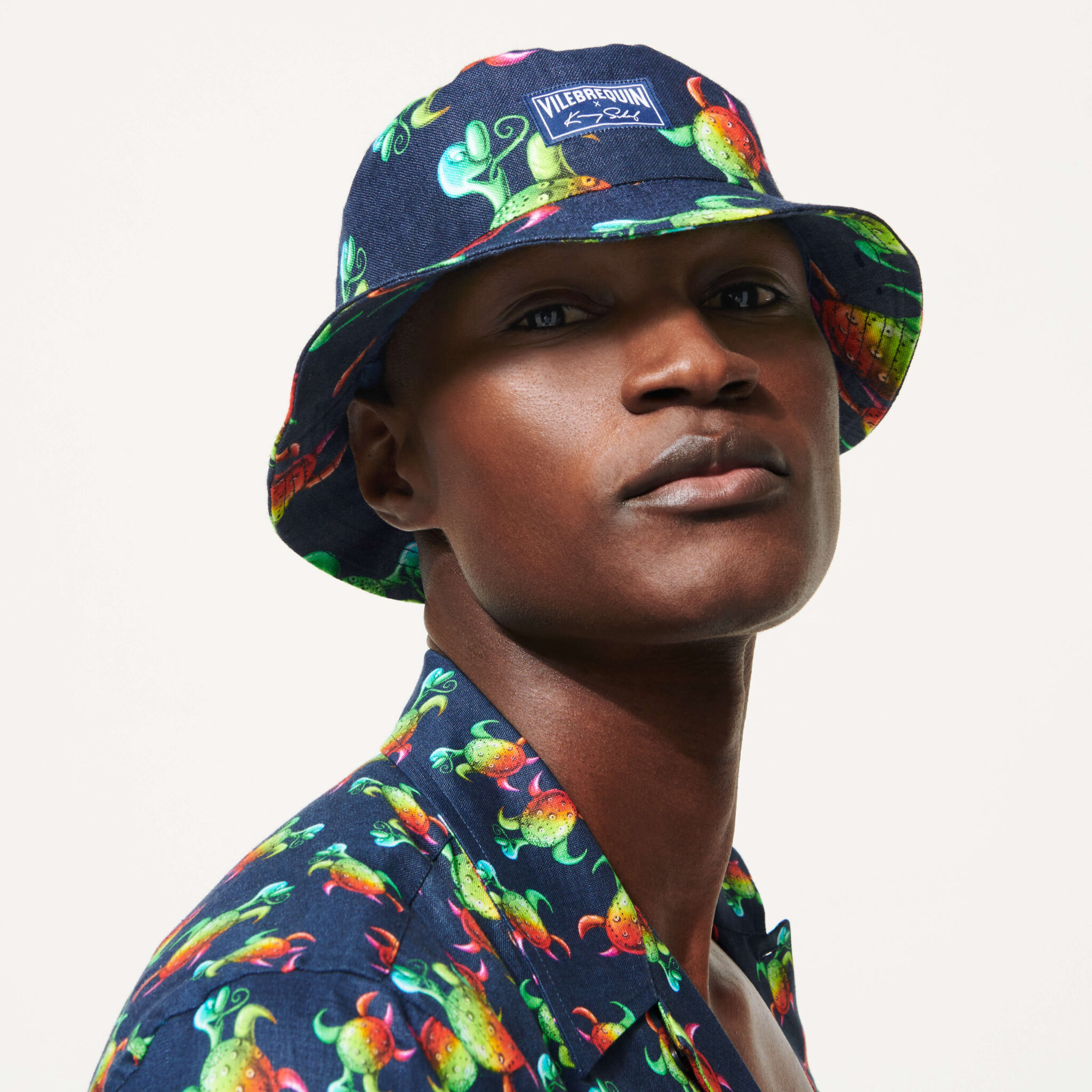 beny-tortues-rainbow-multicolor-men-bucket-hat-tortues-rainbow-multicolor-vilebrequin-x-kenny-scharf-detail1
