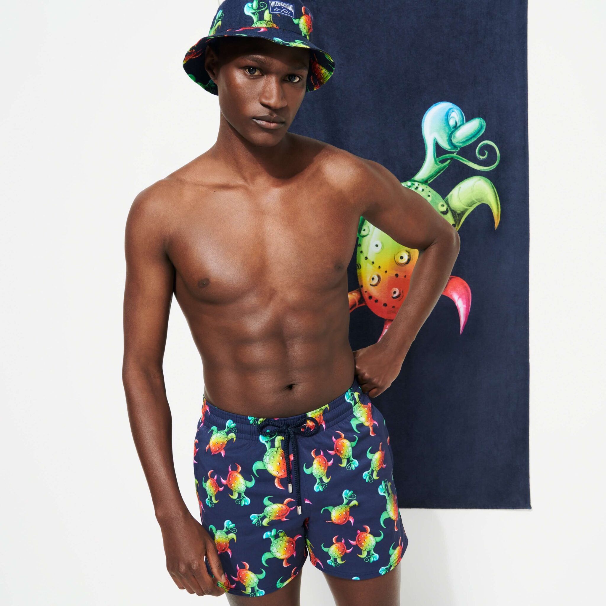 beny-tortues-rainbow-multicolor-men-bucket-hat-tortues-rainbow-multicolor-vilebrequin-x-kenny-scharf-detail3