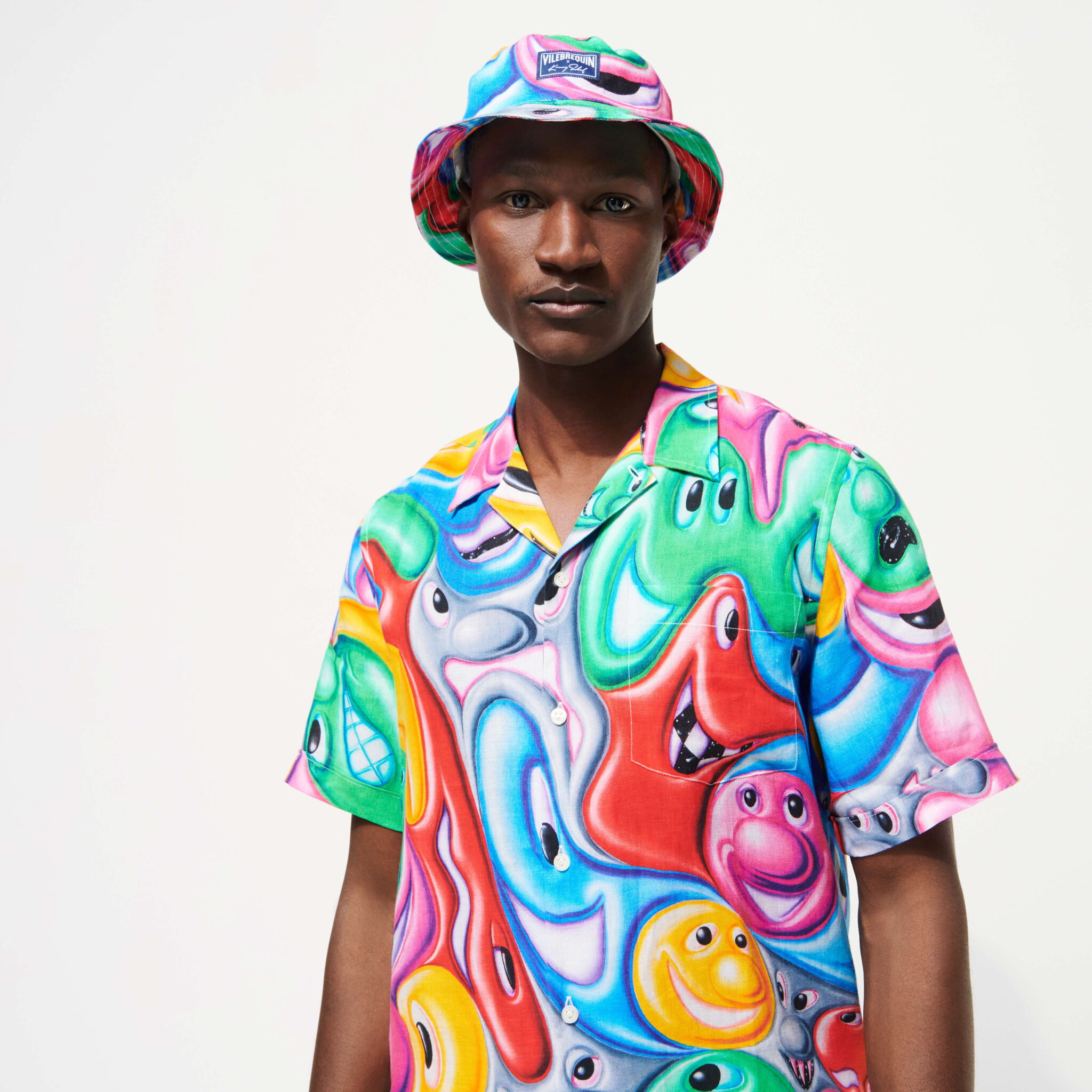 chelly-faces-in-places-men-bowling-shirt-linen-and-cotton-faces-in-places-vilebrequin-x-kenny-scharf-detail2